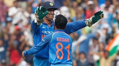 IND vs AUS 2017, 5th ODI: Fall of wickets