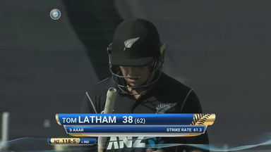 IND vs NZ 2017, 2nd ODI: Tom Latham Wicket