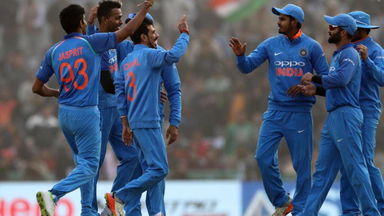 IND vs SL 2017, 2nd ODI: Fall of wickets