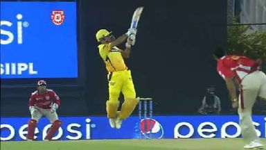 M53: KXIP vs CSK – MS Dhoni Six