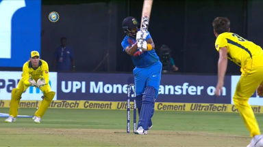 IND vs AUS 2019, 2nd T20I: KL Rahul Six