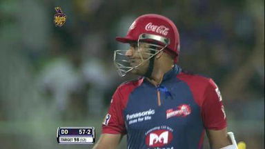 Match 2 KKR vs DD – Sehwag’s Wicket