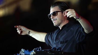 Chennai dances to DJ Axwell's captivating beats