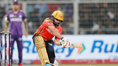 Unreal Shot: Prabhsimran Singh's switch-hit special
