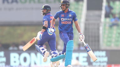 Gill & Virat dominate Vandersay