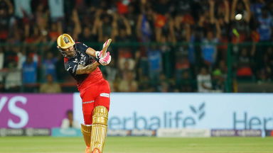 4 6 6: Faf du Plessis gets into groove early