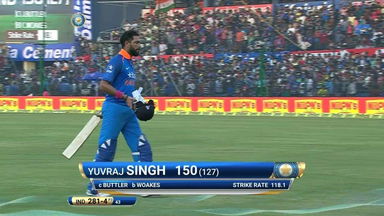 IND vs ENG 2017, 2nd ODI : Yuvraj Singh Wicket