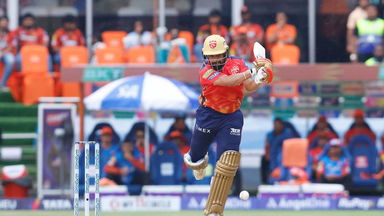 Solid in the 'V': Prabhsimran & Taide's cracking strokes
