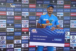 M46: MI vs DC  – Man of the Match – Axar Patel
