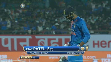 IND vs NZ 2017, 2nd T20I: Axar Patel Wicket