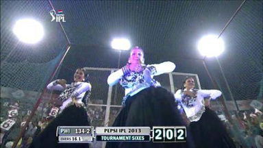 M29: KXIP vs PWI – Yuvraj Singh Six