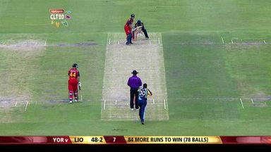 M13: LIO vs YOR – Quinton de Kock six