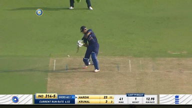 IND vs ENG 2021, 2nd ODI : Hardik Pandya Six