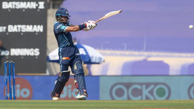 6+4 - Saha's two shots hit the sweet spot of the bat