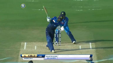 IND vs SL 2017, 3rd ODI: Upul Tharanga Six