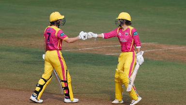 Oozing class! Lanning-Litchfield on the charge