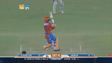 M47: KXIP vs GL – Dinesh Karthik Six