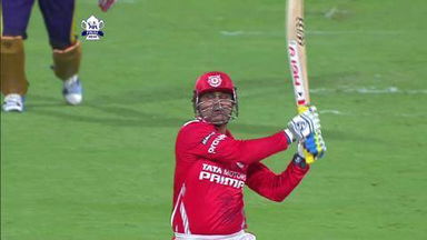 M60: KKR vs KXIP – Virender Sehwag Wicket