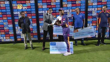 M2: RPS vs MI – VIVO perfect catch of the match – Mayank Agarwal