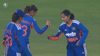 IND-W vs SL-W 2025, 4th T20I: Fall of Wickets