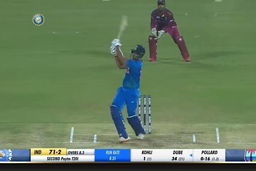IND vs WI 2019, 2nd T20I: Shivam Dube Six