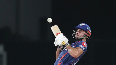 Stoinis battles hard with 40(27)