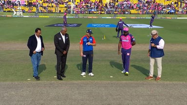 M11: RR vs DC – Toss