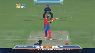 M35: GL vs MI – Andrew Tye Six