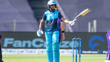 Captain Harmanpreet Kaur leads the way with 71(51)