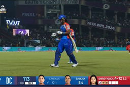 Final - DC vs RCB: Taniyaa Bhatia Wicket