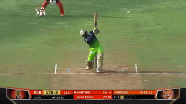 M54: SRH vs RCB – Dinesh Karthik Six