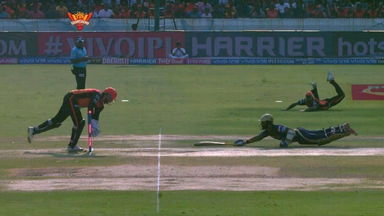 Vijay's bullet throw sends DK packing