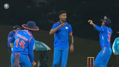Vijay Hazare Trophy 2025-26 Final, Vidarbha vs Saurashtra: Fall of Wickets