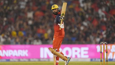 Klutch Krunal Pandya's daring 73(46) guides RCB home
