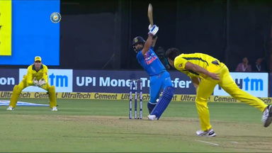 IND vs AUS 2019, 2nd T20I: Virat Kohli Six