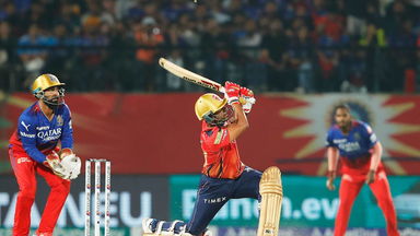 Shashank Singh's attacking 37(19)