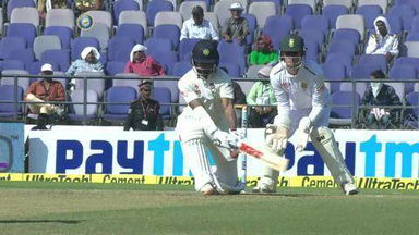 3rd Test : IND vs SA  –  Shikhar Dhawan Wicket
