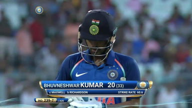 IND vs AUS 2017, 2nd ODI: Bhuvneshwar Kumar Wicket