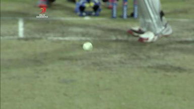 M45: DD vs KXIP – Glenn Maxwell Wicket