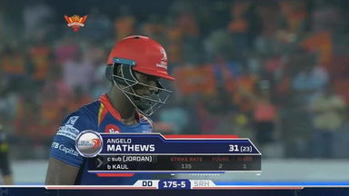M21: SRH vs DD – Angelo Mathews Wicket