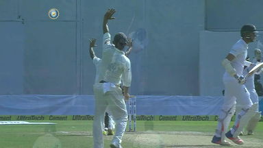 IND vs ENG 2016 - 2nd Test, day 3 : Stuart Broad Wicket