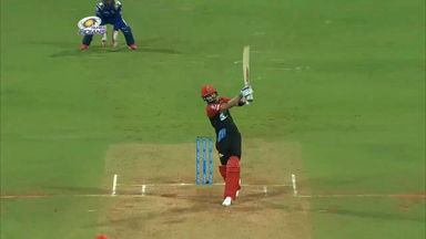 M14: MI vs RCB – Virat Kohli Six