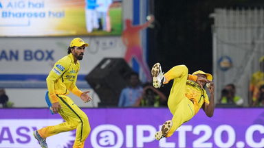 Eyes On The Prize: Akeal Hosein Plucks Difficult High Catch Under Pressure