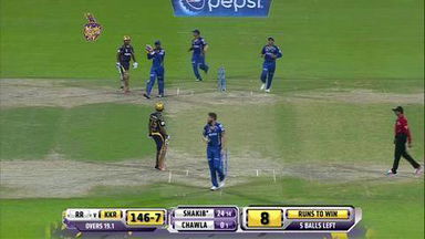 M19: KKR vs RR –  Piyush Chawla Wicket