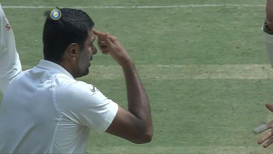 Tit for Tat? Ashwin does a Mitchell Starc