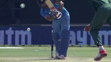 2ND ODI: IND vs SA – Rohit Sharma Wicket