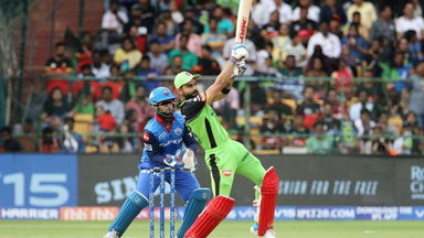 Virat Kohli's slow and steady 41(33)