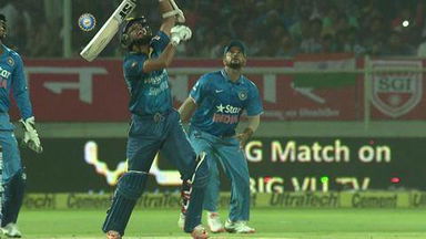 3RD T20I: IND vs SL –  Dinesh Chandimal Wicket