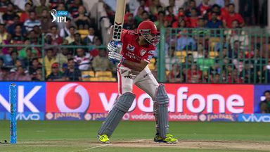 M50: RCB vs KXIP – Murali Vijay Six
