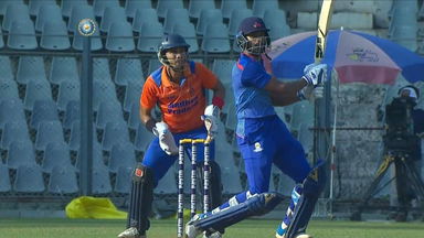 Aditya Tare's entertaining 74*